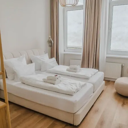 Exklusive Jugendstil-residenz Im Philosophenviertel - Privater Parkplatz - Balkon Apartment *