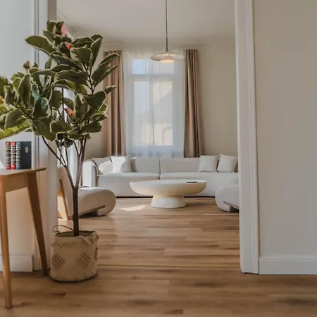Staylight Exklusive Jugendstil-residenz Im Philosophenviertel - Privater Parkplatz - Balkon Διαμέρισμα